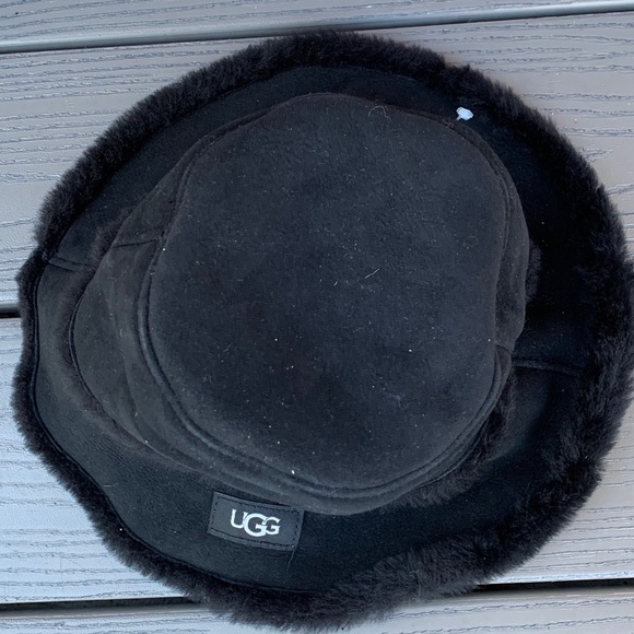 UGG Shearling Bucket Hat main image 8